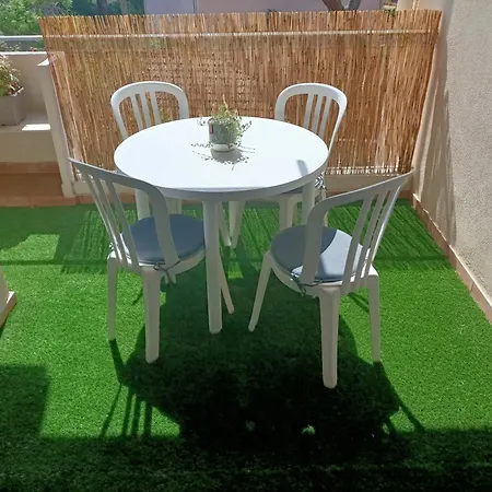 Appartement Frejus Plage Apartment *